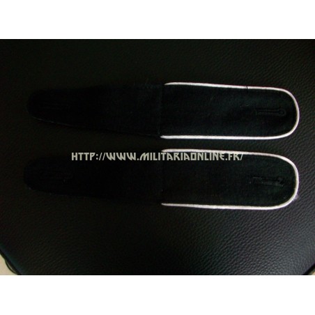 WW2 - Paire de patte d'épaule Waffen / Panzer Goering WW2 - Paire de patte d'épaule Waffen / Panzer Goering